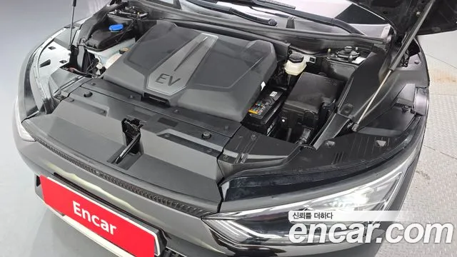 Kia EV6 — Фото автомобиля 3