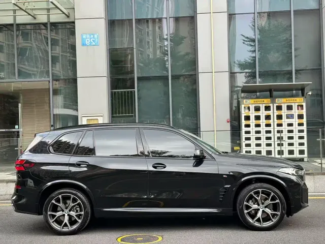 BMW X5 — Фото автомобиля 5