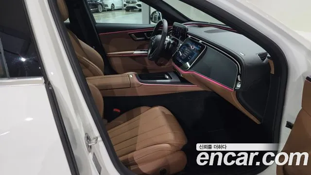 Mercedes-Benz E-Class — Фото автомобиля 7