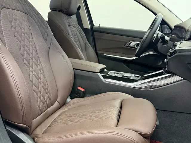 BMW 3 Series — Фото автомобиля 10