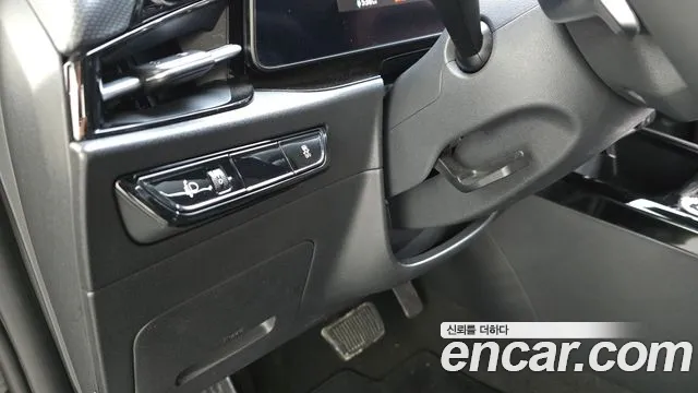 Kia Niro — Фото автомобиля 23