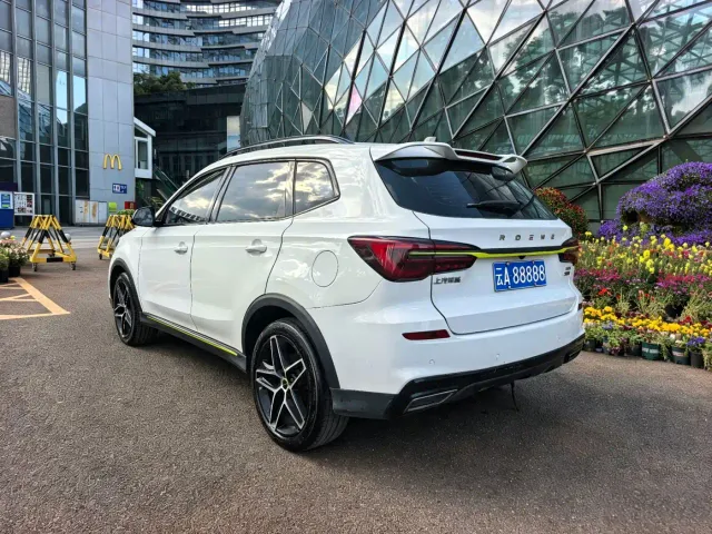 Roewe RX5 — Фото автомобиля 14