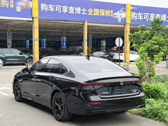 Honda Accord — Фото автомобиля 14