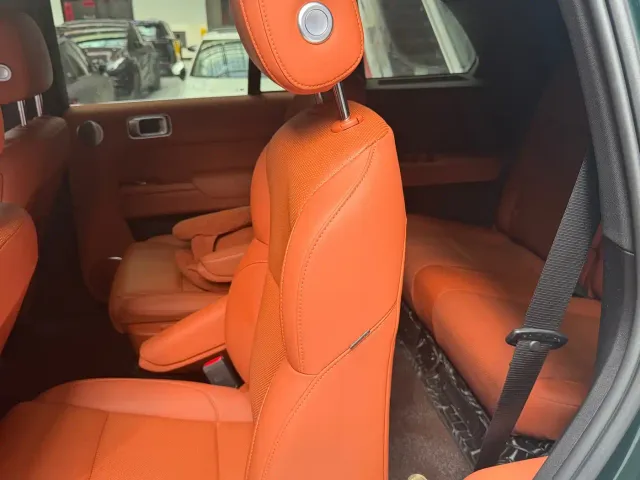 Li Auto L8 — Фото автомобиля 6