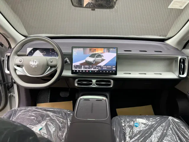 Leapmotor B10 — Фото автомобиля 5