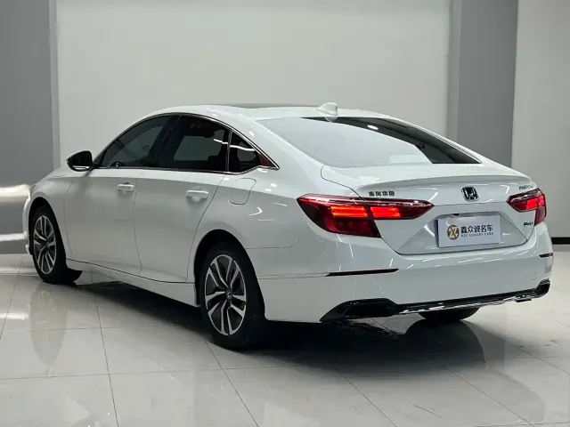Honda Inspire — Фото автомобиля 15