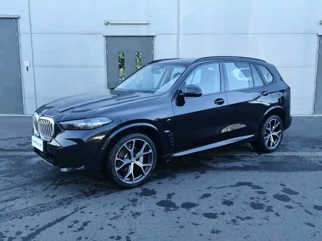 Фотография автомобиля — BMW X5