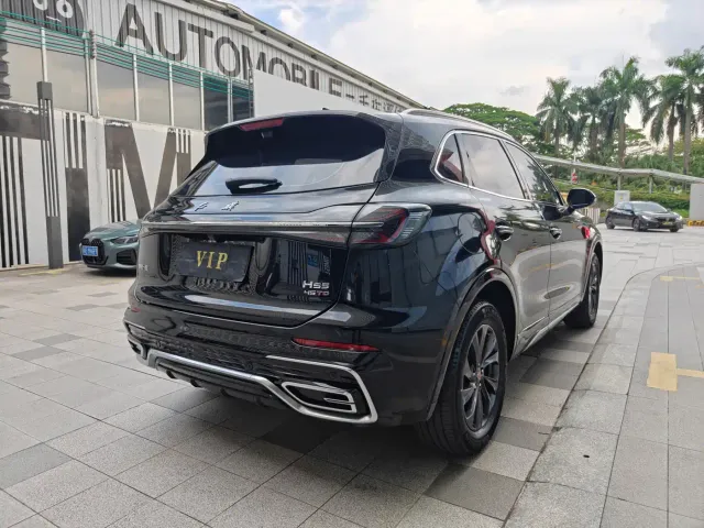 Hongqi HS5 — Фото автомобиля 13