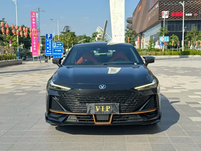 Changan UNI-V — Фото автомобиля 2