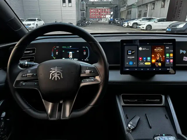 BYD Qin L — Фото автомобиля 11