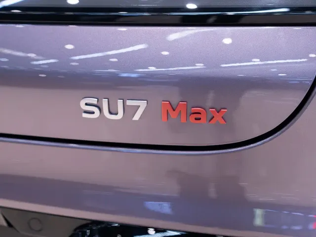 Xiaomi SU7 — Фото автомобиля 23