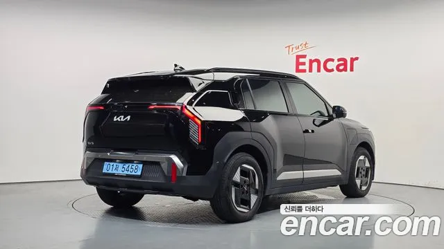 Kia EV3 — Фото автомобиля 2