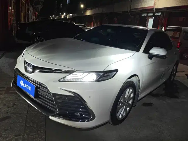Фотография автомобиля — Toyota Camry