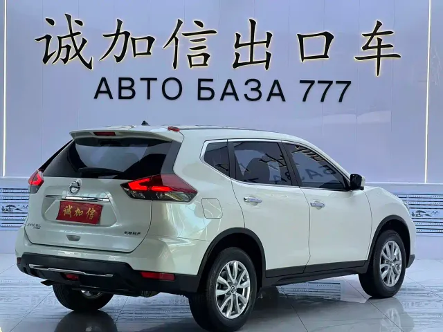 Nissan X-Trail — Фото автомобиля 4