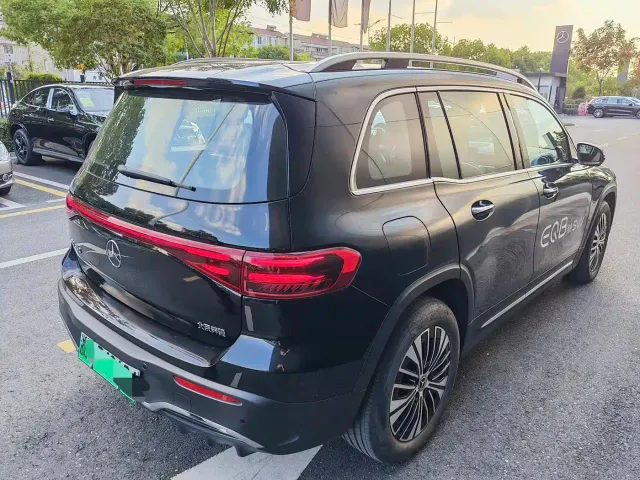 Mercedes-Benz EQB — Фото автомобиля 2