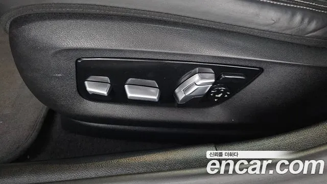 BMW 5-Series 5 серия (G30) 530i xDrive Luxury — Фото автомобиля 25