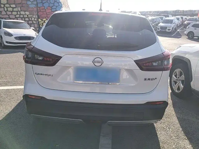 Nissan Qashqai — Фото автомобиля 5