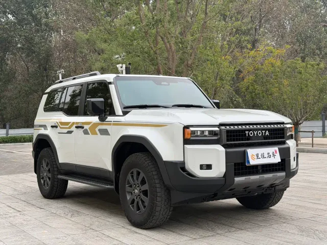 Toyota Prado — Фото автомобиля 3
