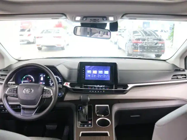 Toyota Granvia — Фото автомобиля 5
