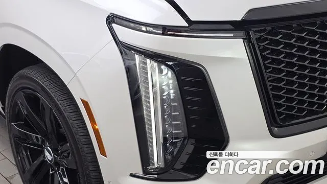 Cadillac Escalade Generation 5 — Фото автомобиля 22