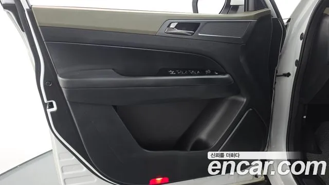 KG_Mobility_Ssangyong Rexton Новый Rexton Sport Дизель 2.2 4WD — Фото автомобиля 21