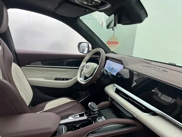 Geely Xingyue L — Фото автомобиля 15
