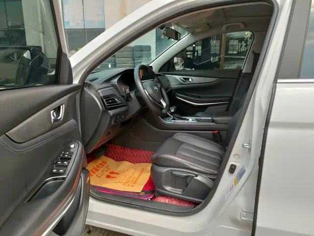 Changan CS75 — Фото автомобиля 11