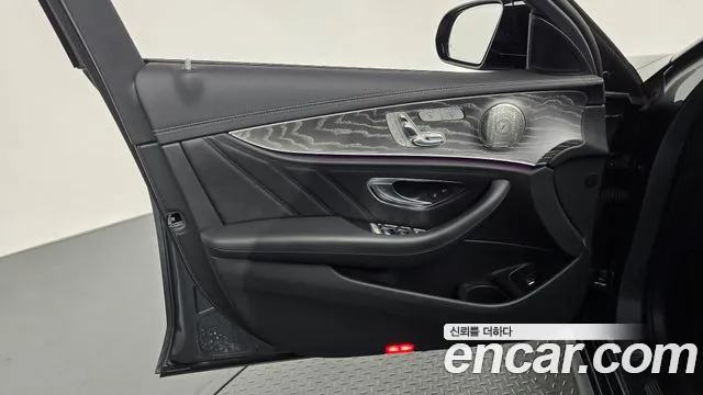 Mercedes-Benz E-Class W213 — Фото автомобиля 13
