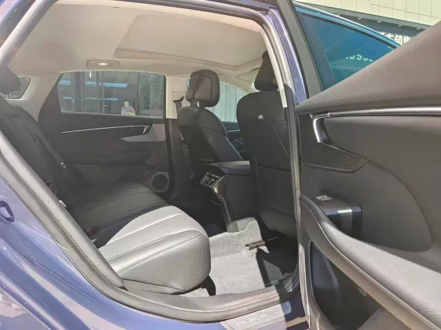 Buick LaCrosse — Фото автомобиля 9