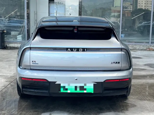 Audi E5 Sportback — Фото автомобиля 8