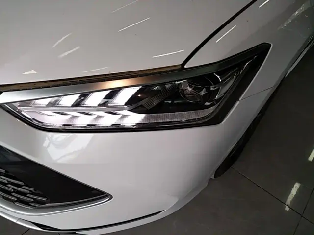 BYD Qin PLUS — Фото автомобиля 23