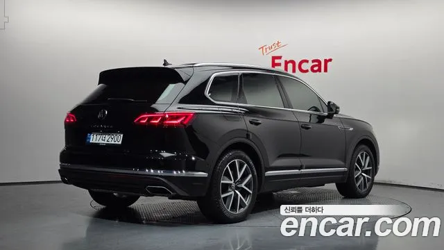 Volkswagen Touareg Touareg 3 поколение 3.0 TDI Prestige — Фото автомобиля 2