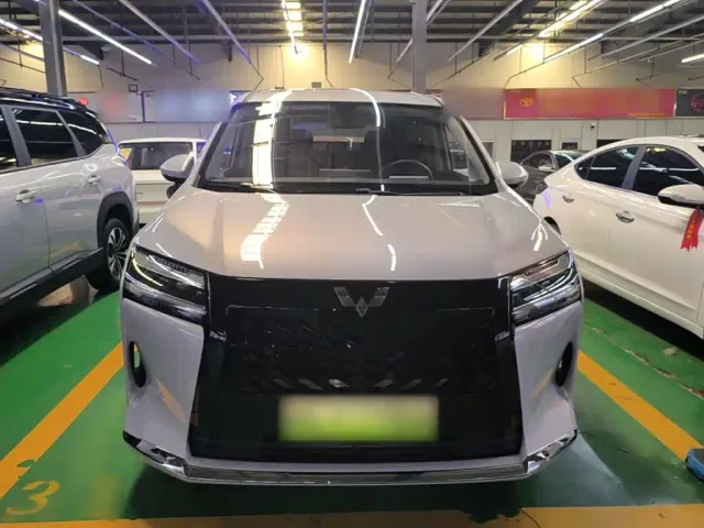 Wuling Starlight 730 — Фото автомобиля 2