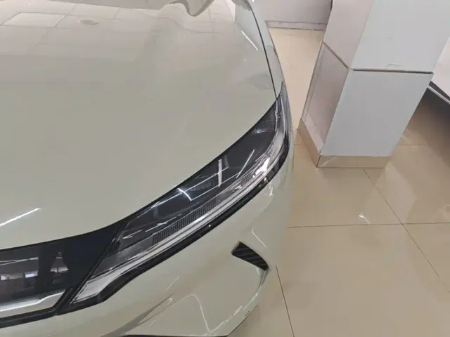 BYD Yuan UP — Фото автомобиля 22
