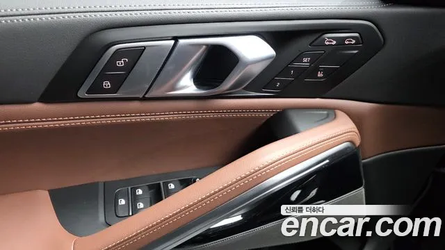 BMW X6 xDrive40i M Sport — Фото автомобиля 25