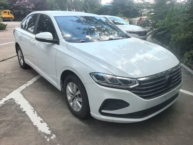 Volkswagen Lavida — Фото автомобиля 3