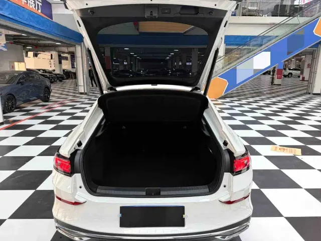 Volkswagen Lamando — Фото автомобиля 13