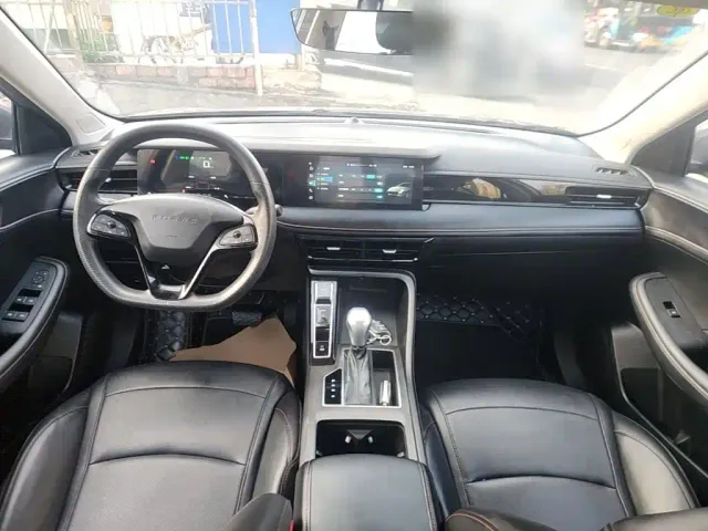Roewe i5 — Фото автомобиля 9