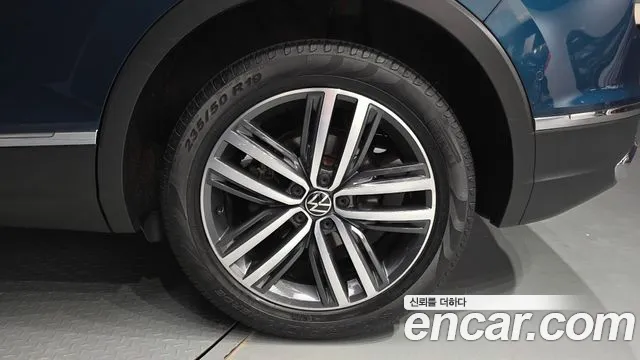 Volkswagen Tiguan Tiguan 2 поколение 2.0 TDI Prestige — Фото автомобиля 18