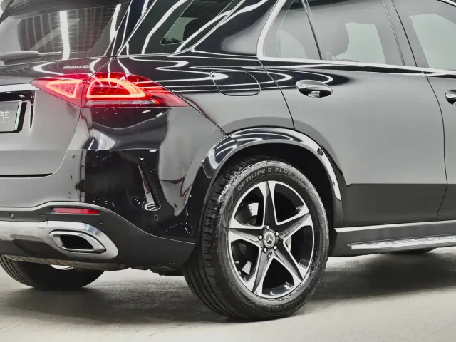 Mercedes-Benz GLE-Class — Фото автомобиля 30
