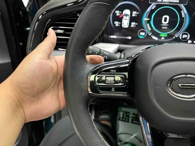 GAC Trumpchi GS8 — Фото автомобиля 14
