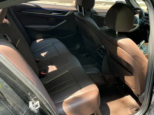 BMW 5 Series — Фото автомобиля 15
