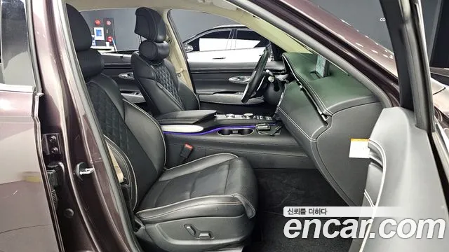 Genesis GV70 — Фото автомобиля 25