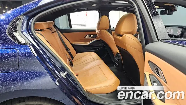 BMW 3-Series 3 серия (G20) 320i M Sport — Фото автомобиля 11
