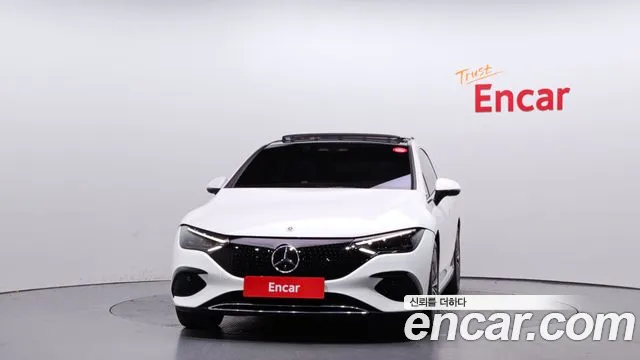 Mercedes-Benz EQE — Фото автомобиля 3