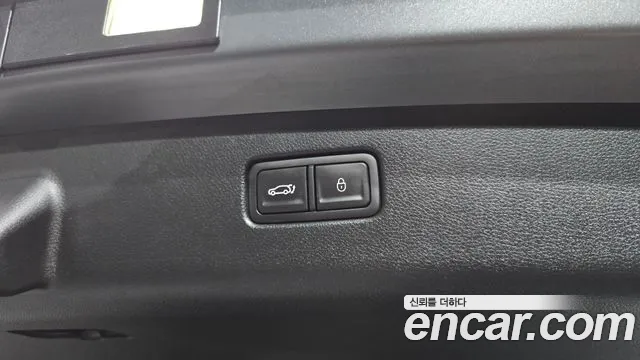 Genesis GV70 2.5T Бензин AWD — Фото автомобиля 26