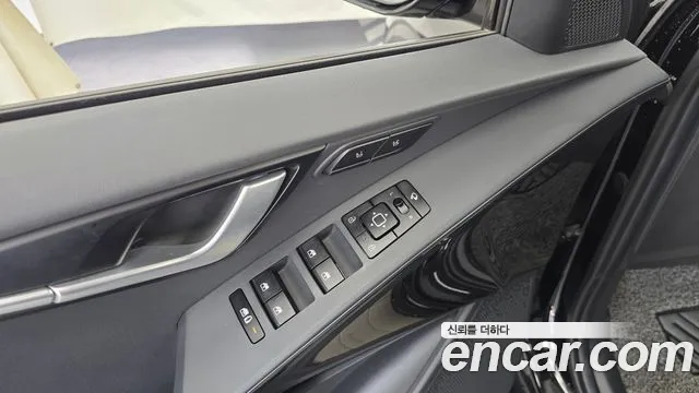 Kia Niro The All New — Фото автомобиля 28