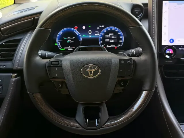 Toyota Alphard — Фото автомобиля 13