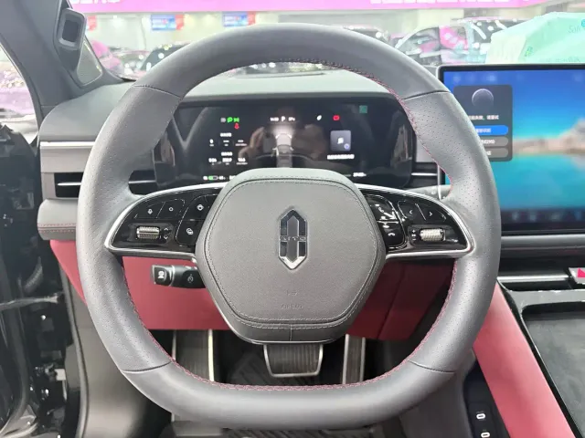 Aito M5 — Фото автомобиля 6