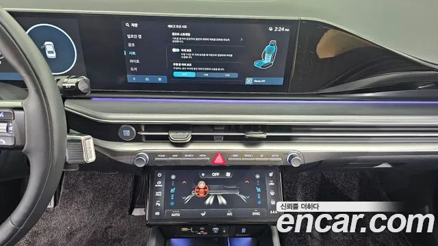 Hyundai Grandeur Grandeur (GN7) 2.5 Бензин 2WD — Фото автомобиля 12